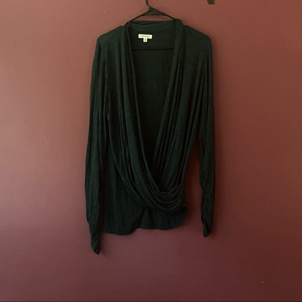Max Studio Crisscross Dark green Sweater. Size M
